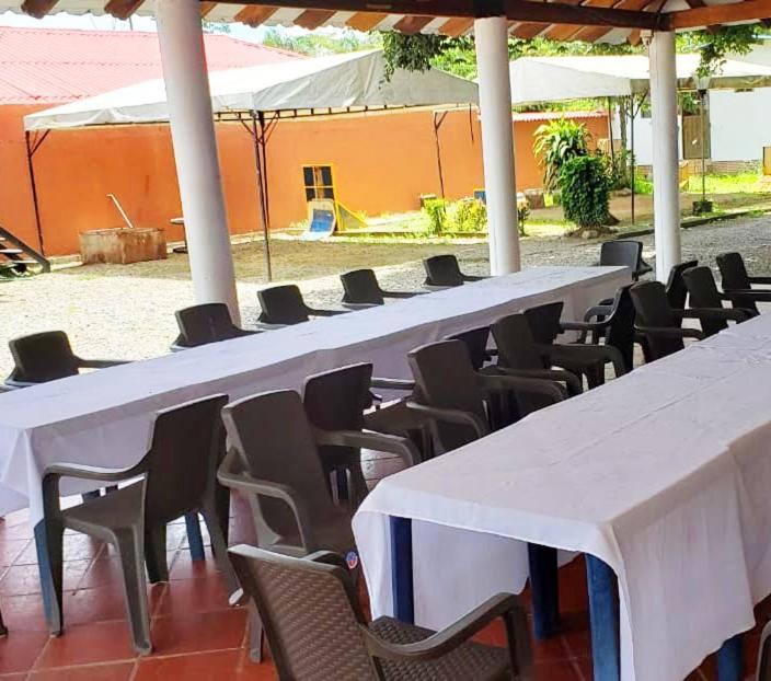 Cabanas El Saman Villavicencio Apiay Eksteriør billede